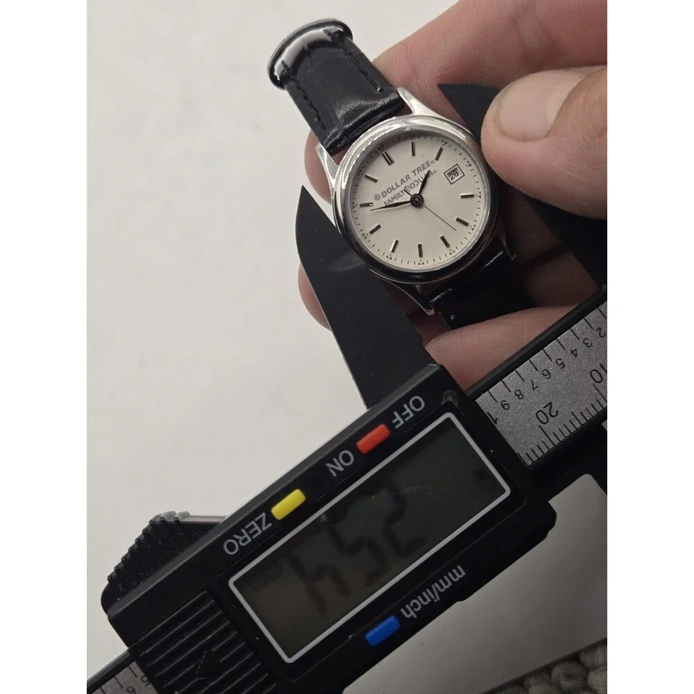 Dollar General / Family Dollar Ladies' Watch. NEW With BOX. New Battery